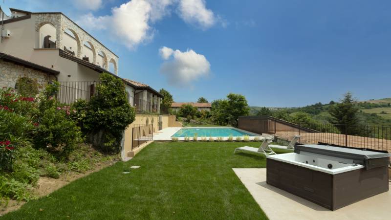 Luce-Boutique-Hotel-Fortunago-Pavia-Swimming-Pool-2 Luce-Boutique-Hotel-Fortunago-Pavia-Swimming-Pool-2